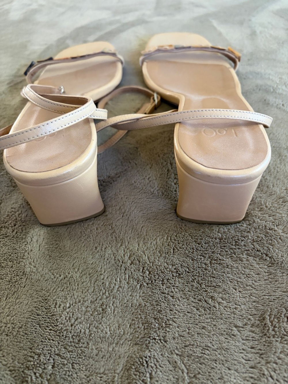 LOQ like new Nude Ankle-Strap Block Heel Sandals with Embellished Front Strap - Picture 4 of 6